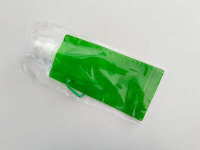Faltbare Wasserflasche Trinkbeutel Festival Wandern Karabinerhaken 480 ml grün
