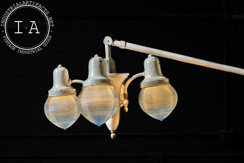 Early 20th Century Floating Arm Dental Lamp With Holophane Shades - Picture 5 of 11