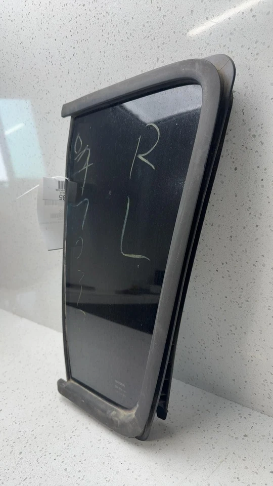 2005-2012 NISSAN PATHFINDER Left Rear Vent Glass/window LH Foto 3 de 4