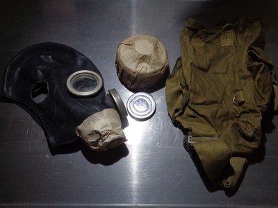 CCCP USSR Size 1 GP5-M Black Gasmask plus Extras