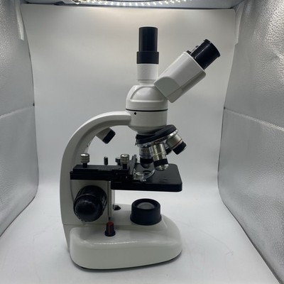 Microscope