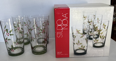 Studio Nova High Ball Holly Berry  5.75'' Tumbler Glass 16 oz Set of 4 In Box EUC