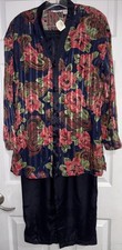 NWT Victoria  s Secret Gold Label Pajamas Set Blue Satin Floral - Medium