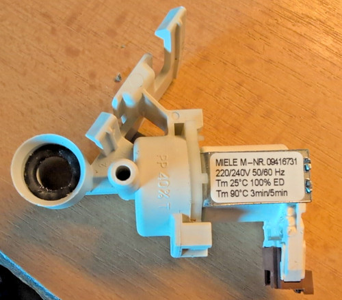Miele Geschirrspüler Steuerventil Magnetventil T.Nr. 09416731