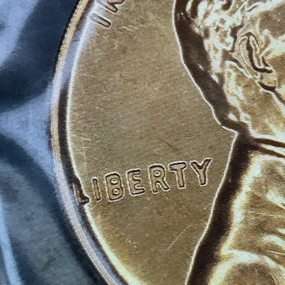1961 Proof Lincoln Memorial Cent Uncirculated US Mint Still In Cello - Image 3 of 4