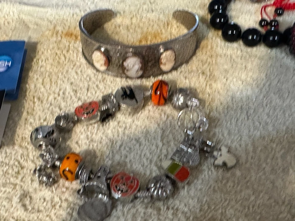 Lote Mixto Joyería HSN Disney Amedeo Camafeos Collar Pulsera Pendientes Anillo Foto 2 de 4