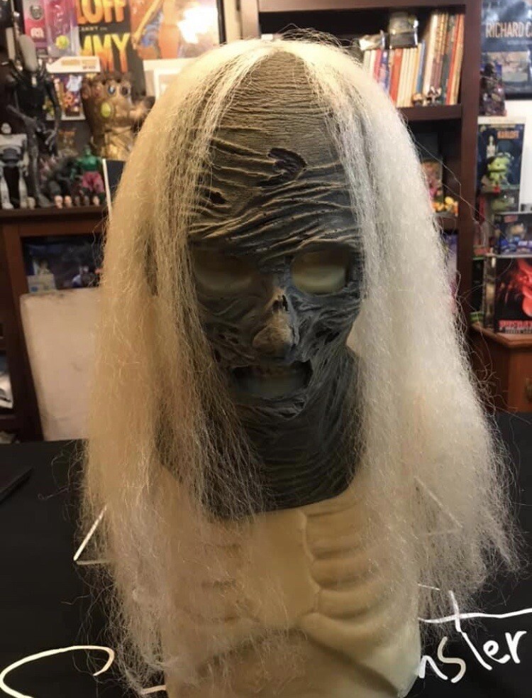 walking dead alpha mask signed - image 1