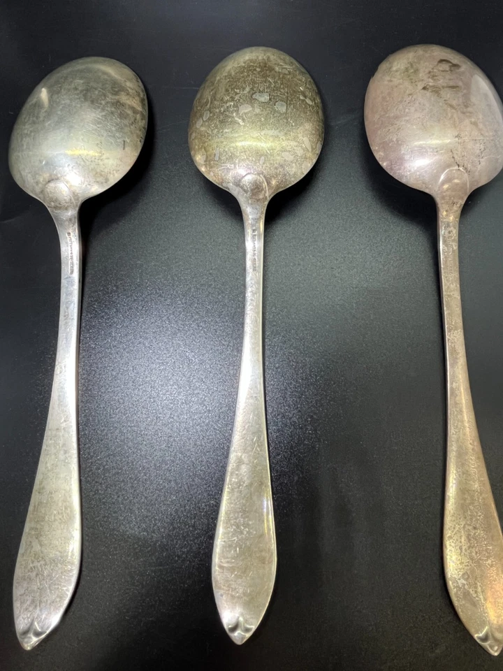 Lote de tres (3) cucharas grandes para servir Faneuil de plata esterlina de Tiffany & Co. Foto 4 de 4