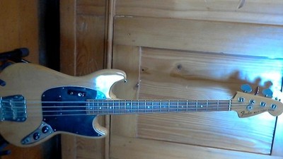 Fender Mustang Bass Made in USA Baujahr 1977 mit Hardcase
