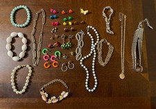 Mixed Jewelry Lot For Girls/kids Earrings Bracelets Necklaces Butterfly Pin 40