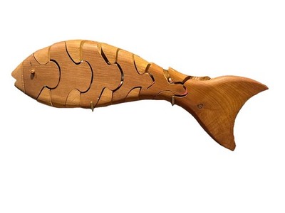 Vtg 1983 Peter Chapman Brown Wooden handcrafted carved Teak puzzle fish signed