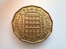 1961 GREAT BRITAIN 3 PENCE - Excellent condition coin