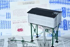 Fertig Dapol C005 OO Gauge Wasserturm Kunststoff Kit 12x7x12,5cm. Lose Teile