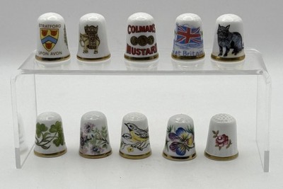 10 verschiedene Caverswall Bone China Fingerhüte Originalkartons