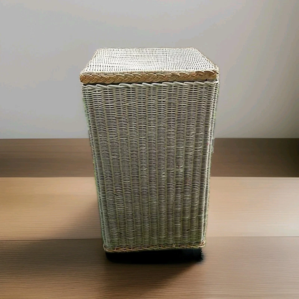 Vintage ' SUNREAD' Storage box Laundry ottoman  - Image 4 of 4