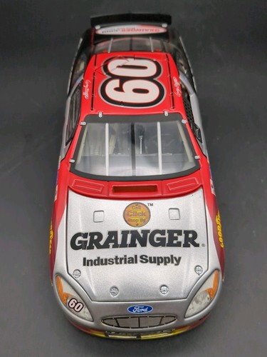 XRARE 1:24 Greg Biffle #60 GRAINGER / MAC TOOLS 2001 ROOKIE NASCAR Team Caliber - Picture 2 of 7