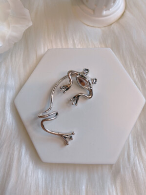 Frog Ear Cuff Silver Color Earring Women fashion Jewelry Gift