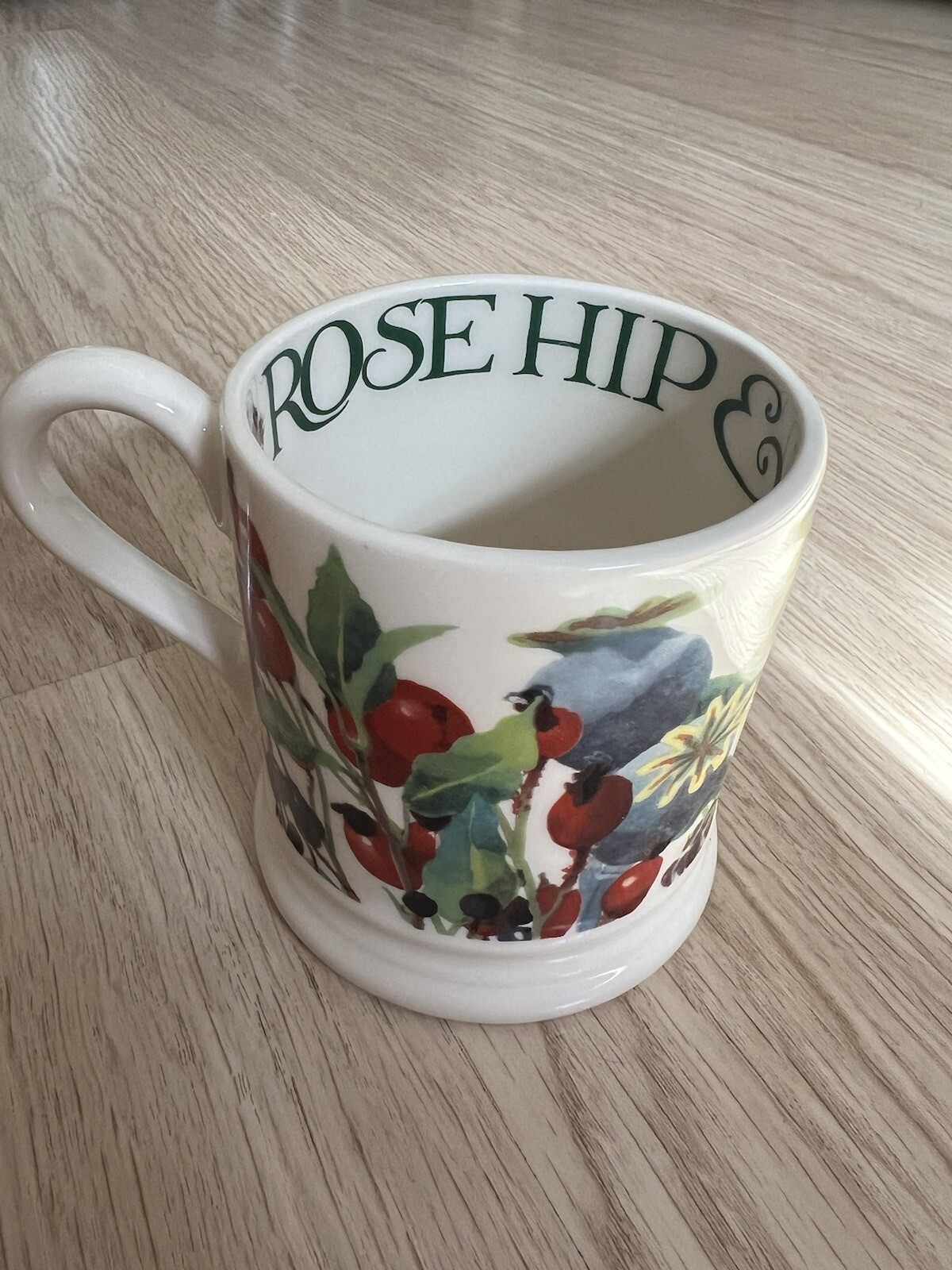 Brand New Emma Bridgewater 1/2 Pint Mug Rosehip & Holly. eBay