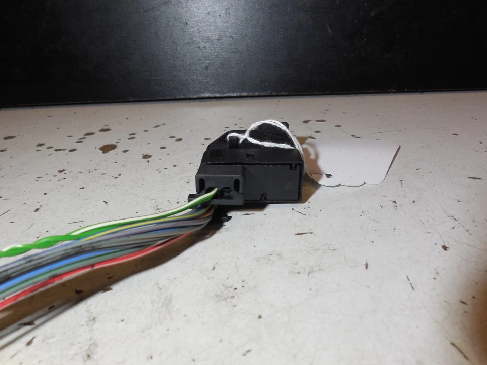 Разъем вилки проводного ткацкого станка 2105450703 1995-2001 Mercedes Benz W210 E320 E430 E55 - Изображение 3 из 4