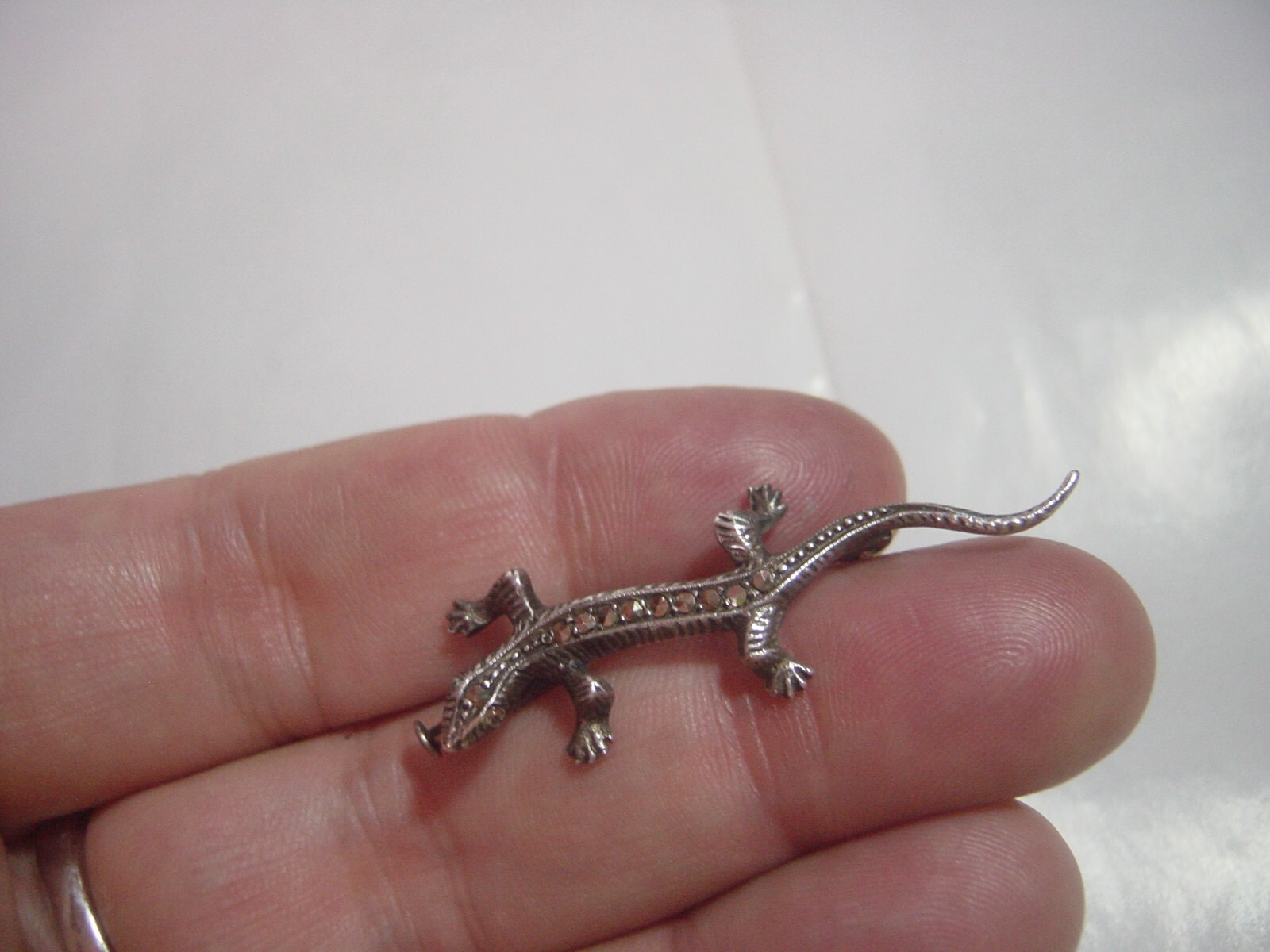 RARE-Beautiful Victorian Solid Silver sparkly liz… - image 6