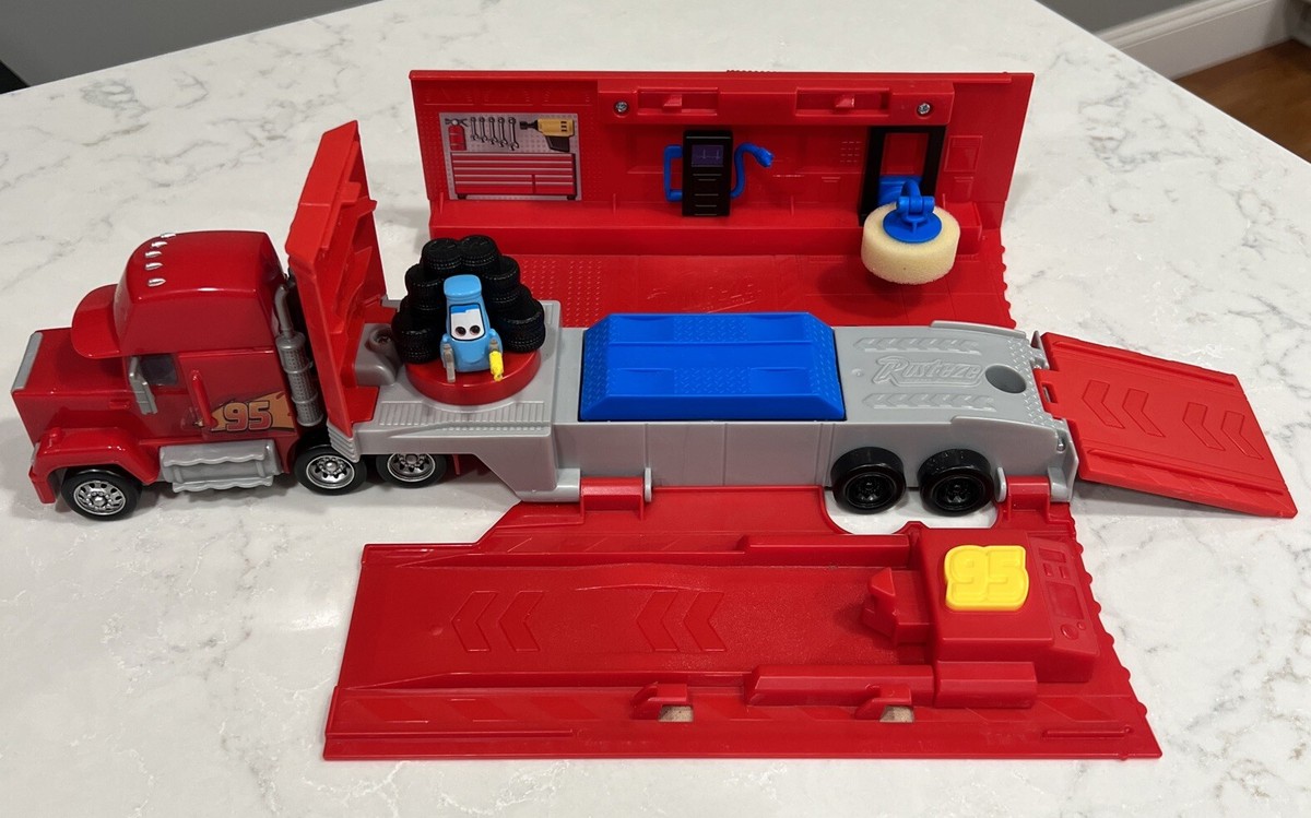 【新品未開封】Cars Mack Truck Playset Disney and Pixar Cars Transforming Mack Playset, 2-in-1 toy Truck