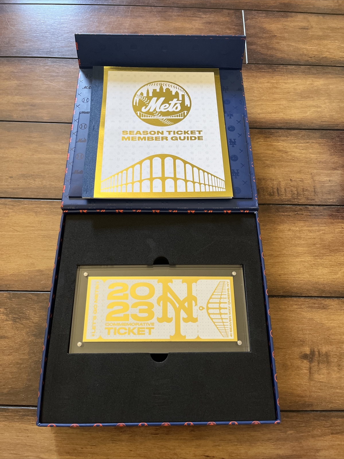 Mets 2023 Commemorative Ticket in Lucite Case with Season Booklet