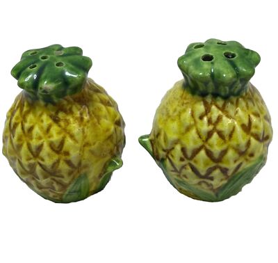 Mini Pineapple Salt /Pepper Shaker Set Japan Hawaii Yellow With Green Leaves VTG