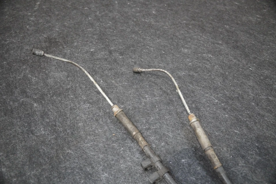 Juego de cables de palanca de freno de estacionamiento 5290285AE 5290284AE OEM Dodge Viper SRT10 2004 Foto 3 de 4