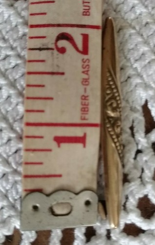 Victorian Antique Polished Brass Raised Scroll Design Bar Pin C Clasp 2 Inches - Bild 5 von 5
