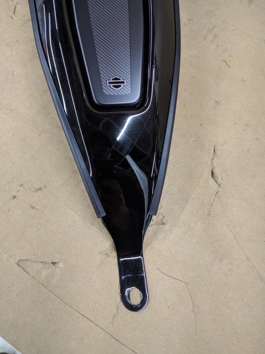2025 Harley-Davidson Street Glide Fuel Tank Console Dash 70901163