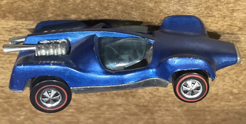 Hot Wheels Redline Mantis 1969 azul - interior gris - pintura increíble y líneas rojas - Imagen 10 de 18