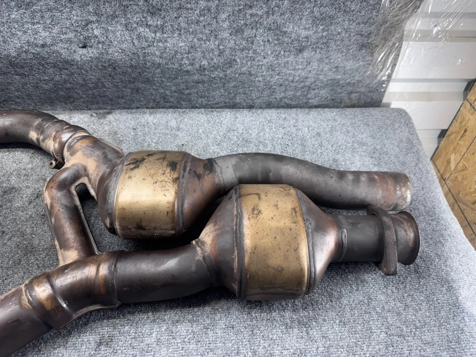 MERCEDES W215 CL55 S55 AMG LEFT & RIGHT SIDE EXHAUST DOWNPIPE SET OF 2 OEM - Image 2 of 4