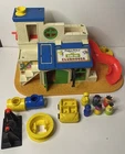 Vintage Fisher Price Little People Sesame Street Clubhouse w/ 6 Figures & Parts
