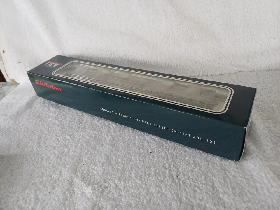 Electrotren HO Gauge 2132 Diesel Railcar Renault Autorail ABJ-1 ETAT Epoche II  - Image 3 of 4