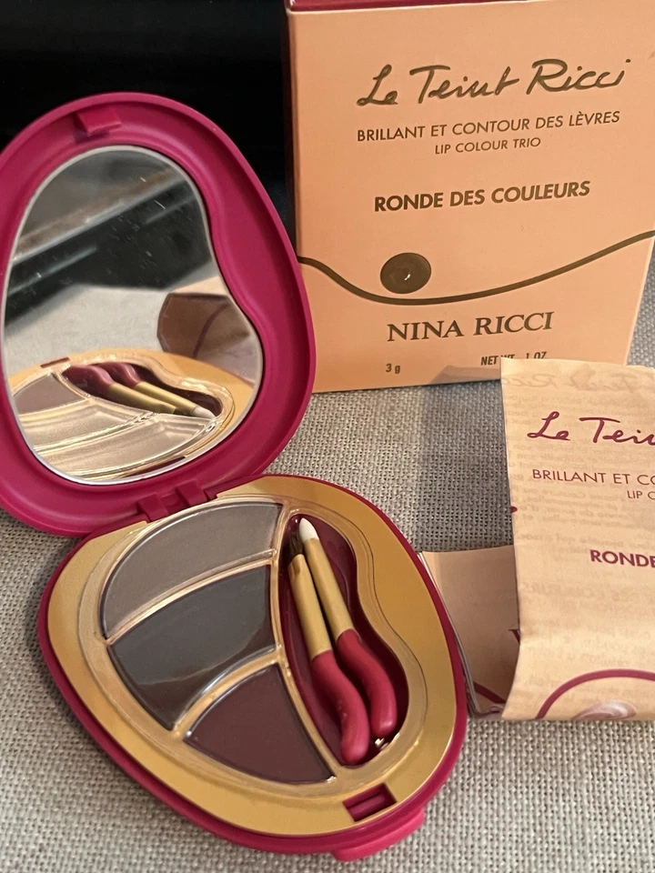 Nina Ricci LIP TRIO Compacto En Caja Original con Inserto Nuevo Stock Antiguo NUNCA USADO Foto 2 de 4