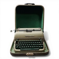 Vintage Remington Quiet-Riter Typewriter Miracle Tab 1950s with Case