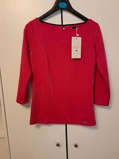 Brand new with tags 3/4 sleeve pink top with black bow detail at the back 