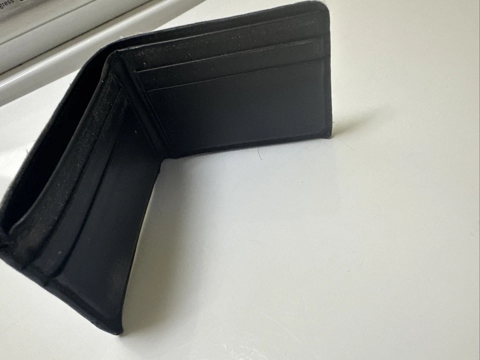 Carteira Gucci Bifold Bege GG Supreme Signature Lona Estampa de Cobra Kingsnake - Imagem 3 de 4