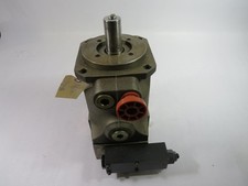 Parker PV046R1D3S1NFWS Axial Piston Pump 2400rpm 420bar  USED