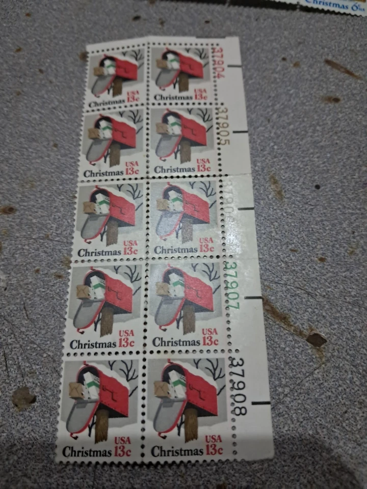 Block Of Ten Christmas 13 Cent Stamps Red Mail Boxes - Image 3 of 4