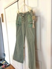 z cavaricci vintage Women  s Green pants size 9 new with tags