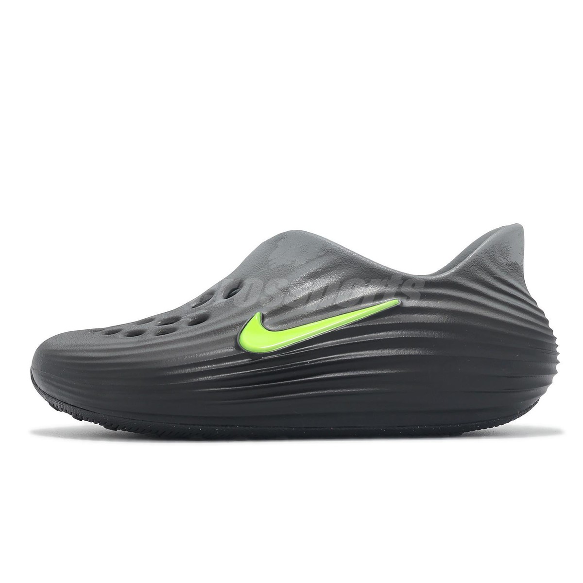 ★関税込★NIKE★NIKE REACTX REJUVEN8 TRIPLE BLACK★24-31cm Nike Reactx Rejuven8 GS Black Volt Kids Youth Casual