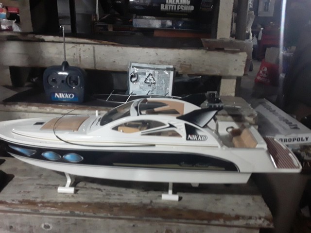 rc cruiser boat