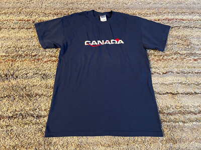 Canada Spell Out Red Maple Leaf Navy Creneck SS Shirt Gildan Adults Size M
