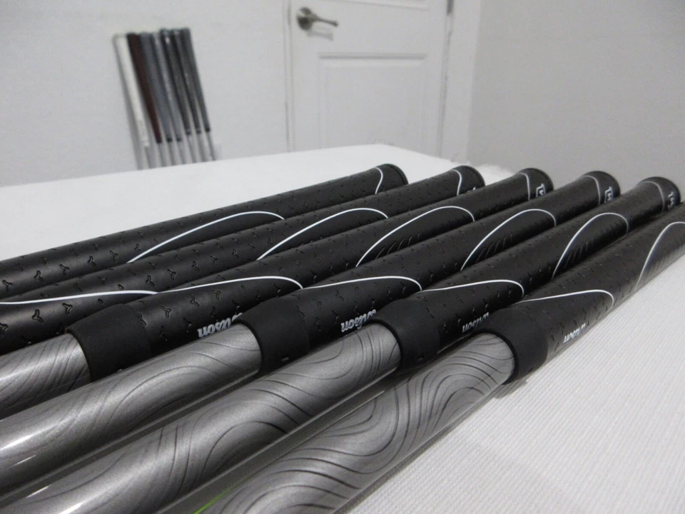 Wilson Staff Launch Pad 2 Iron Set - 6-GW - Evenflow Ladies Flex Graphite - NEW - Image 3 of 4