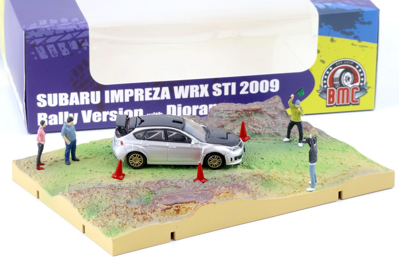 1:64 BMC BM Creations 2009 Subaru Impreza Wrx Sti Rally Diorama With Figurines