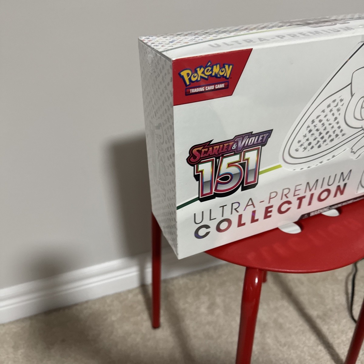 Pokémon TCG: Scarlet & Violet 151 Ultra-Premium Collection Box