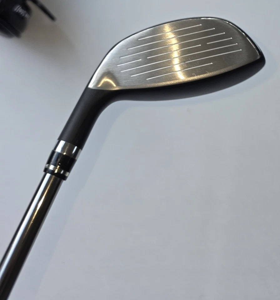 Wilson D200 3 Hybrid 19* UST Mamiya Elements Chrome 54FS Stiff Graphite Mens RH - Image 4 of 4