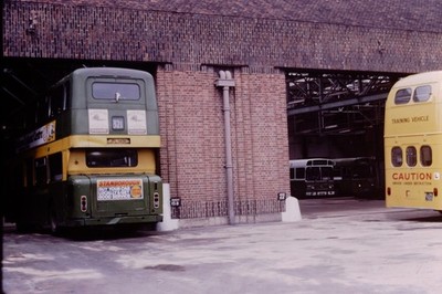 Original Bus Dia JPL 149K und Schulungsfahrzeug LCK 765 Ref 9394 von 1977