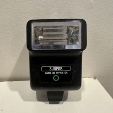 Sunpak Auto 133 Thyristor Camera Flash Made in Japan Accessory Black UNTESTED